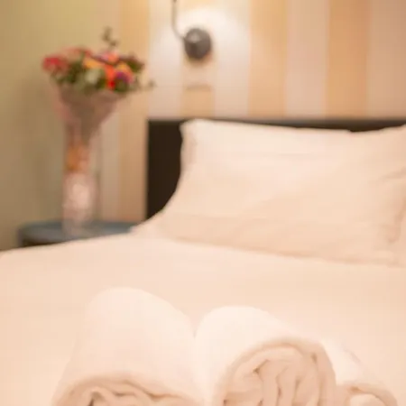 Delle Camerie Bed & Breakfast 2*